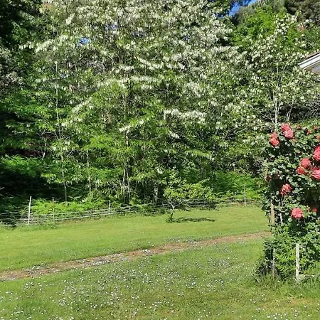 Couette-café Blanches , Bâtiment Secondaire La Caravelle, Vue Jardin *